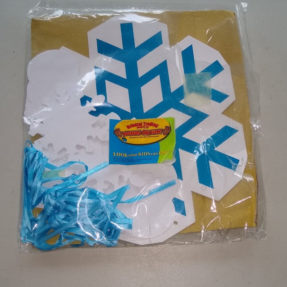 DIY Craft Kit: Hands on Fun Giant cardboard Glitter Snowflake wreath make x 3